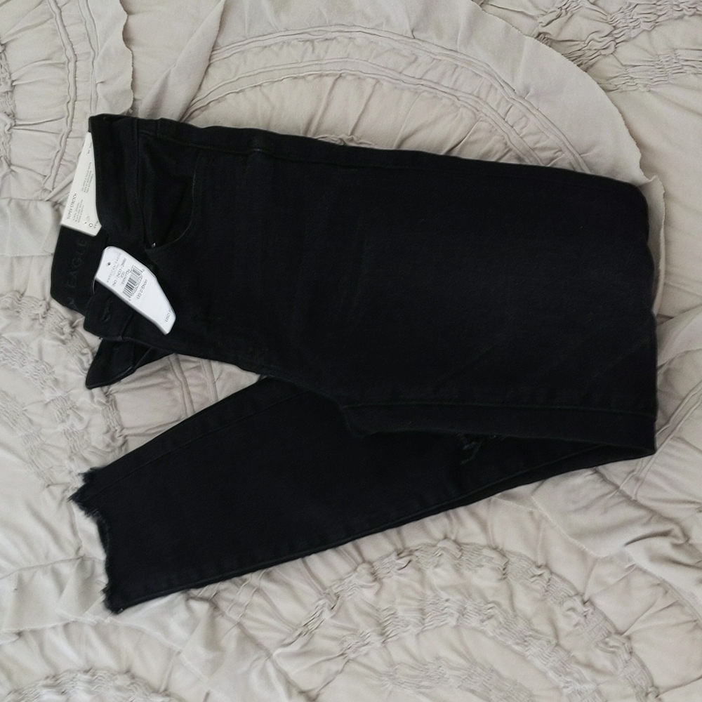 American Eagle Black Distressed Jeans NWT